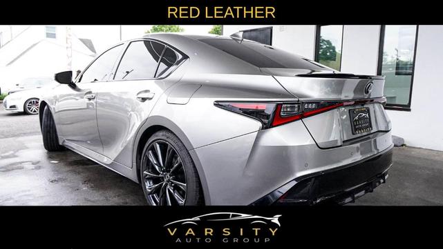 Lexus IS 2023