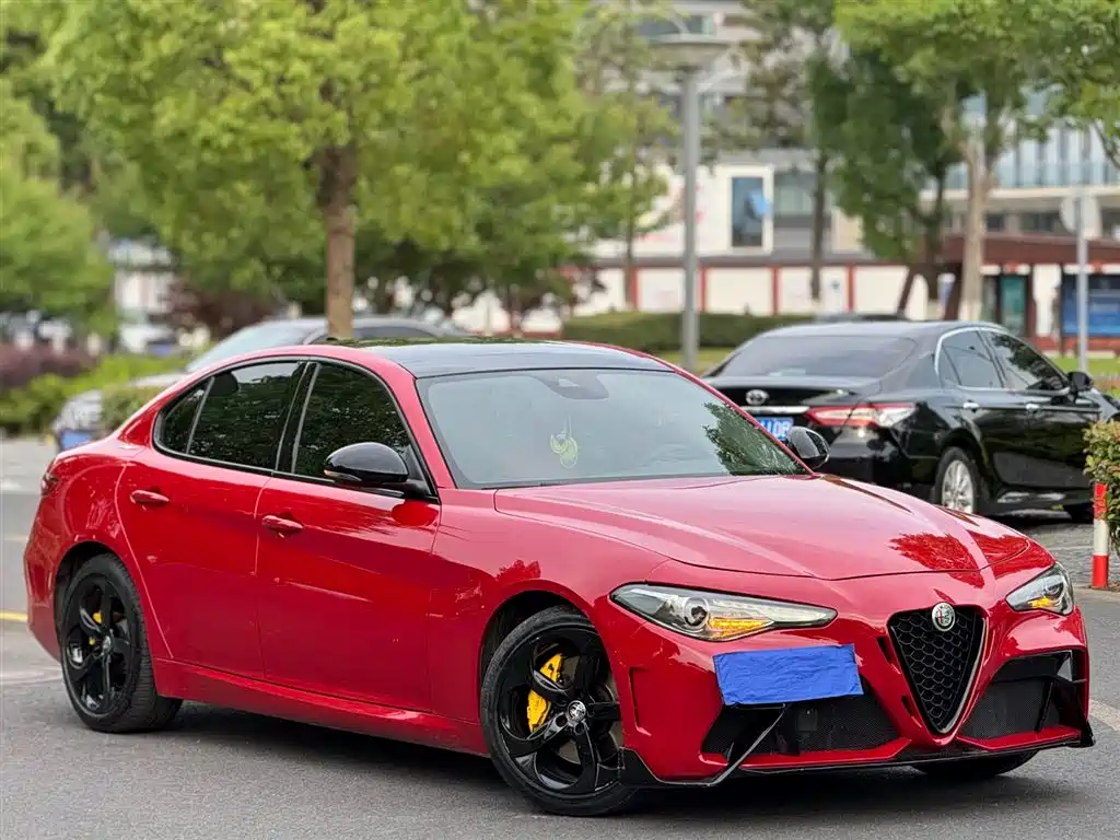 Alfa Romeo Giulia 2021