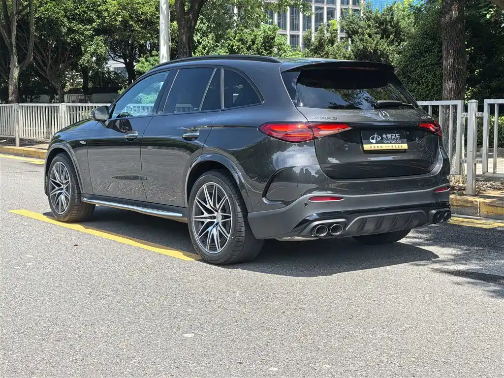 Mercedes-Benz GLC AMG 2025