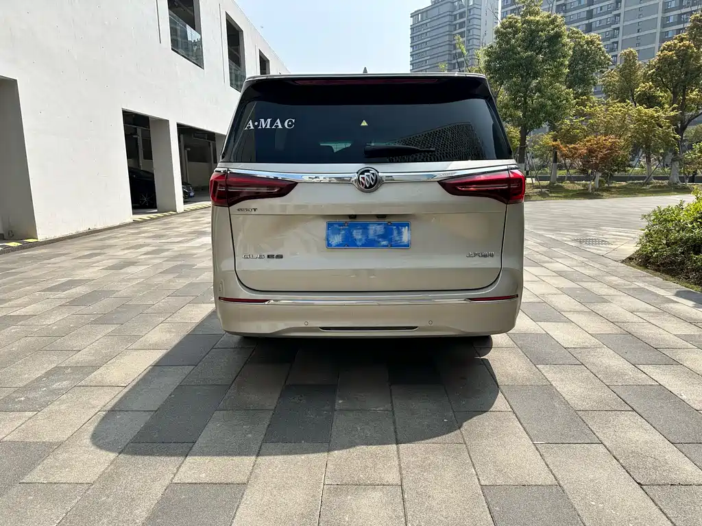 Buick GL8 2023
