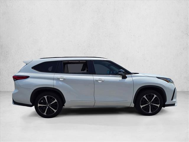 Toyota Highlander 2021