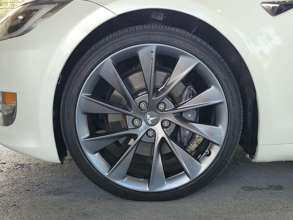 Tesla Model S 2021