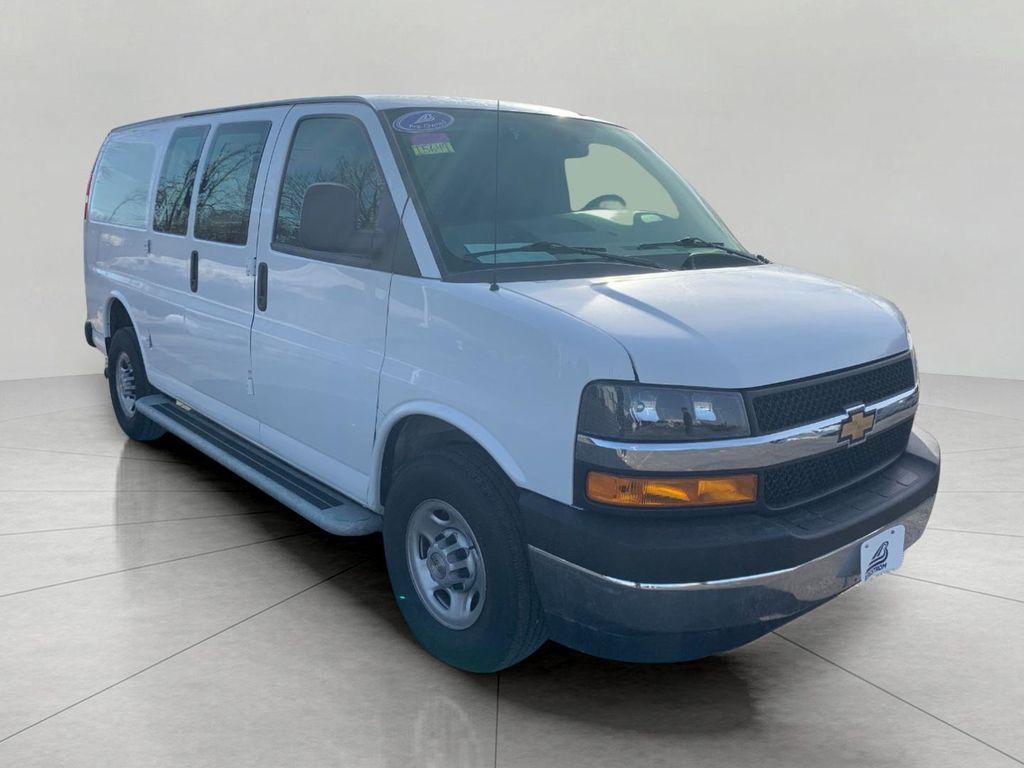 Chevrolet Express 2024