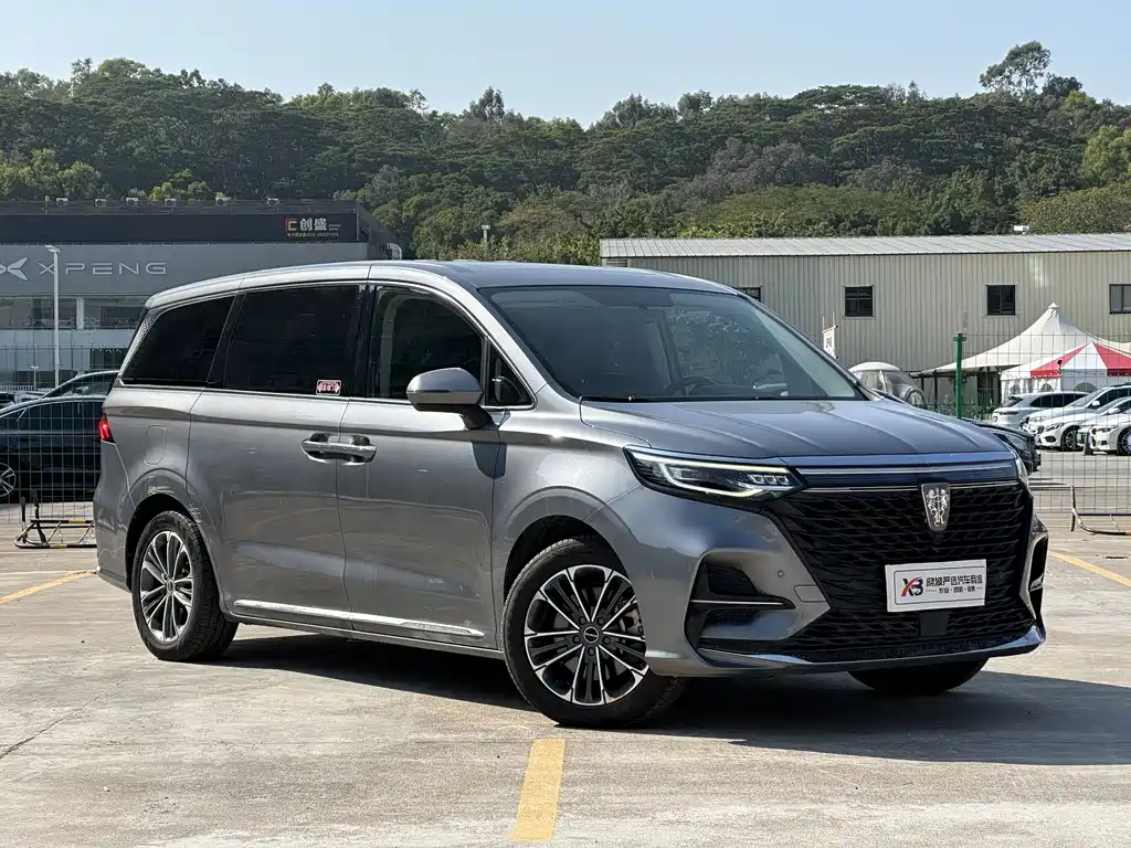 Roewe iMAX8 2021