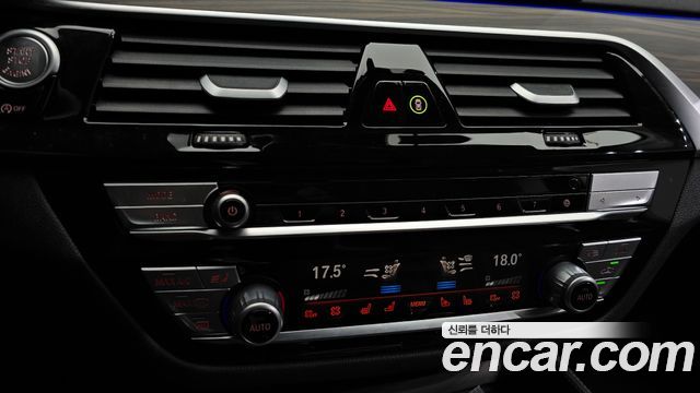 BMW 5 серии 2023