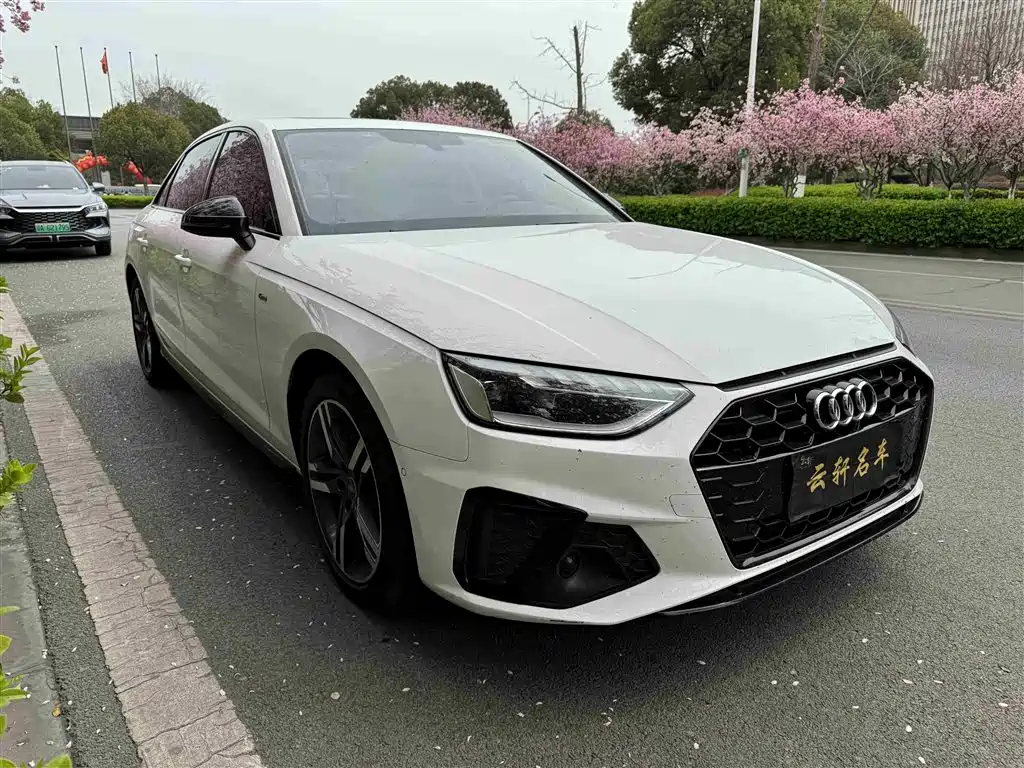 Audi A4 2022