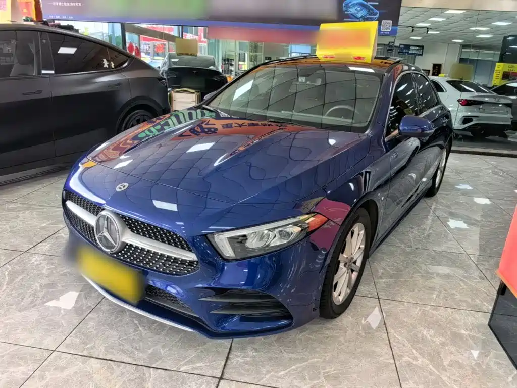 Mercedes-Benz A-Класс 2021