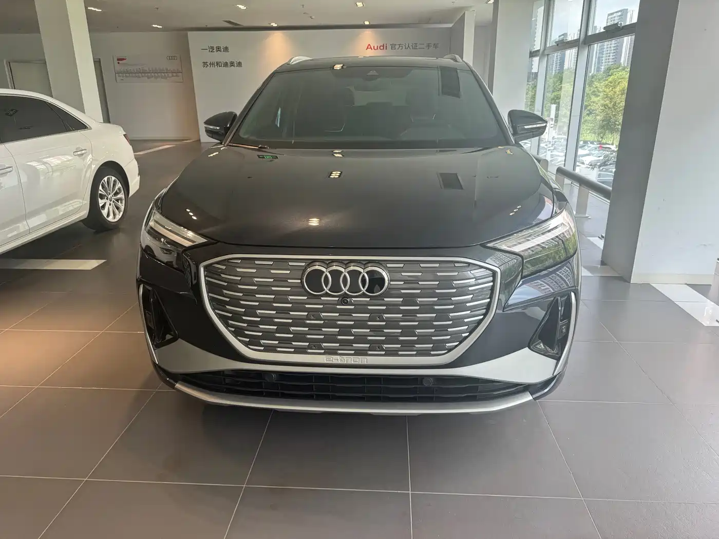 Audi Q4 e-tron 2024