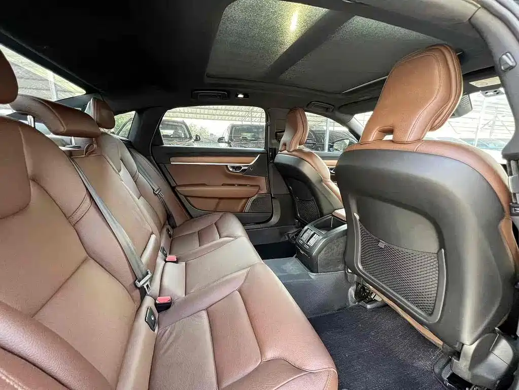Volvo S90 2021