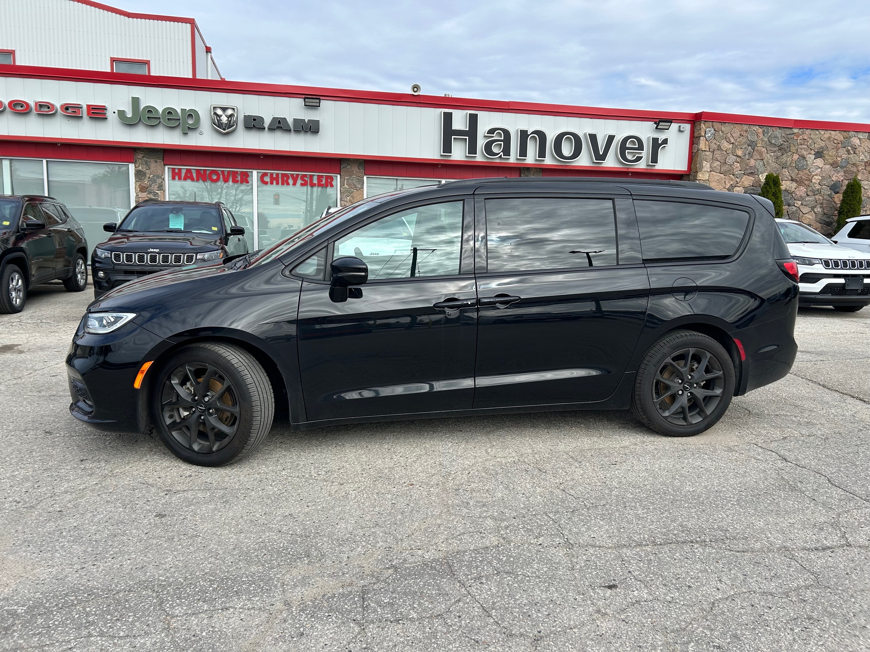 Chrysler Pacifica 2024