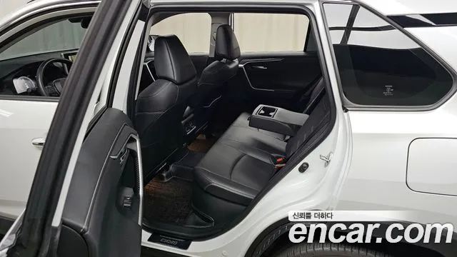 Toyota RAV4 2024