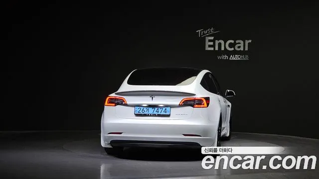 Tesla Model 3 2022