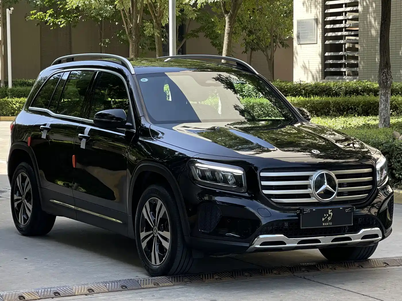 Mercedes-Benz GLB 2023