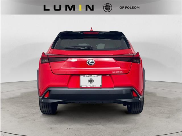 Lexus UX 2023