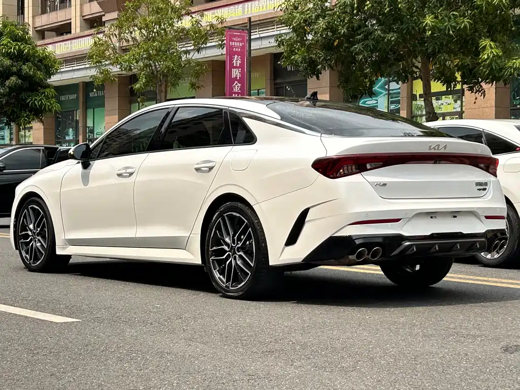 Kia K5 2022