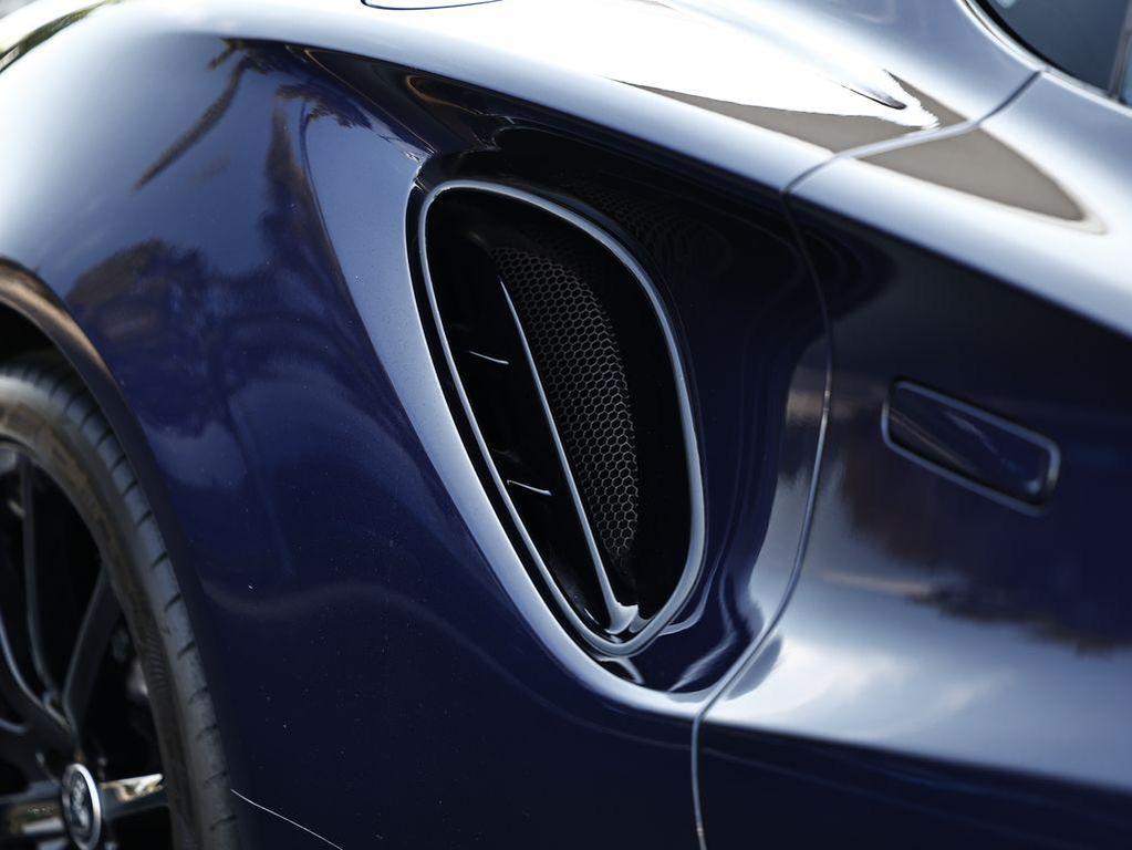 Lotus Emira 2025