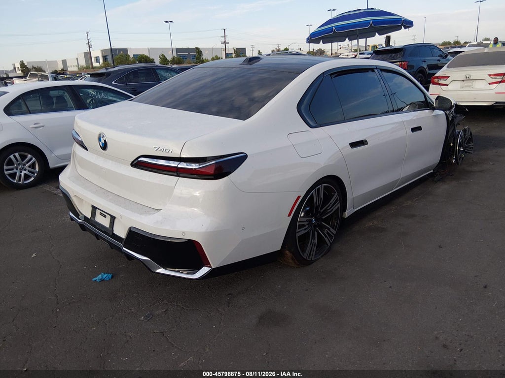BMW 740 2026