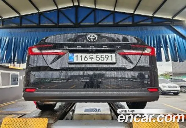 Toyota Camry 2025