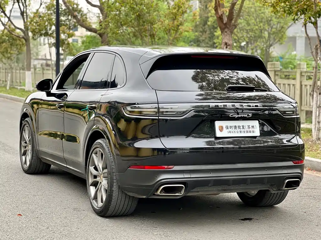 Porsche Cayenne 2023