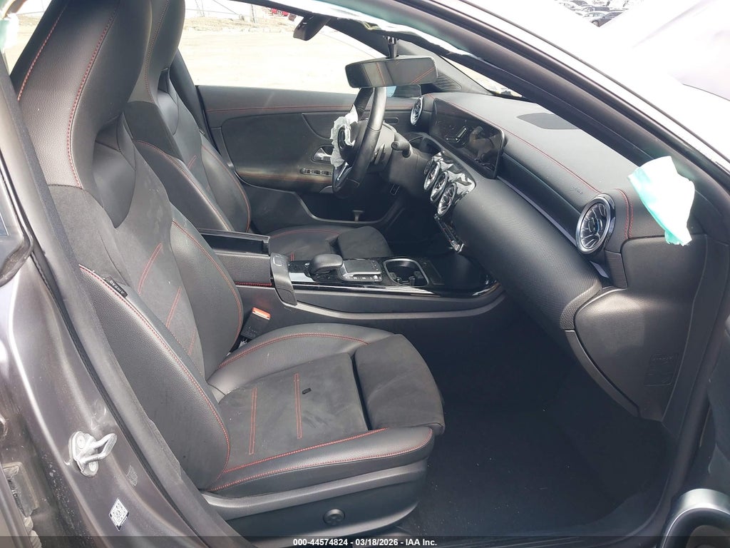 Mercedes-Benz CLA 2023