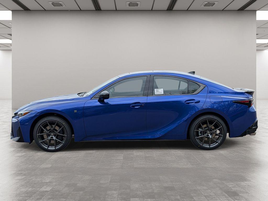 Lexus IS 2026