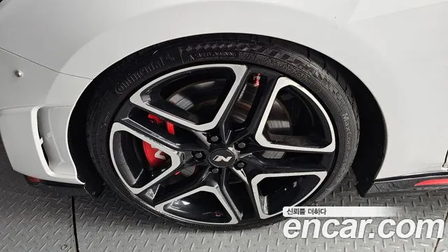 Hyundai Veloster 2020