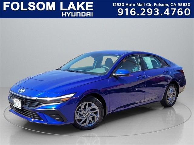 Hyundai Elantra 2024