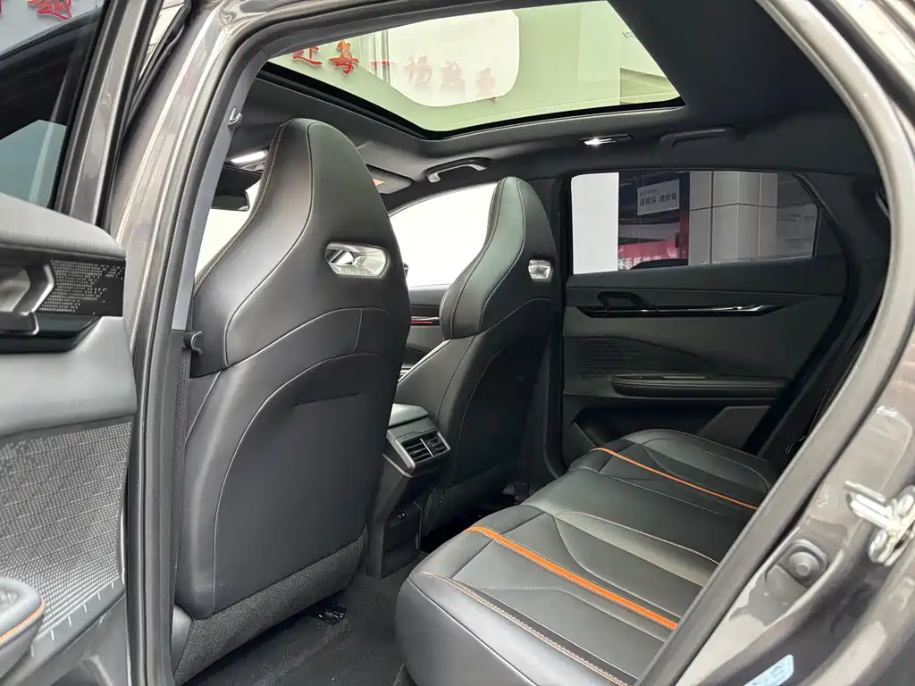 Changan UNI-V 2024