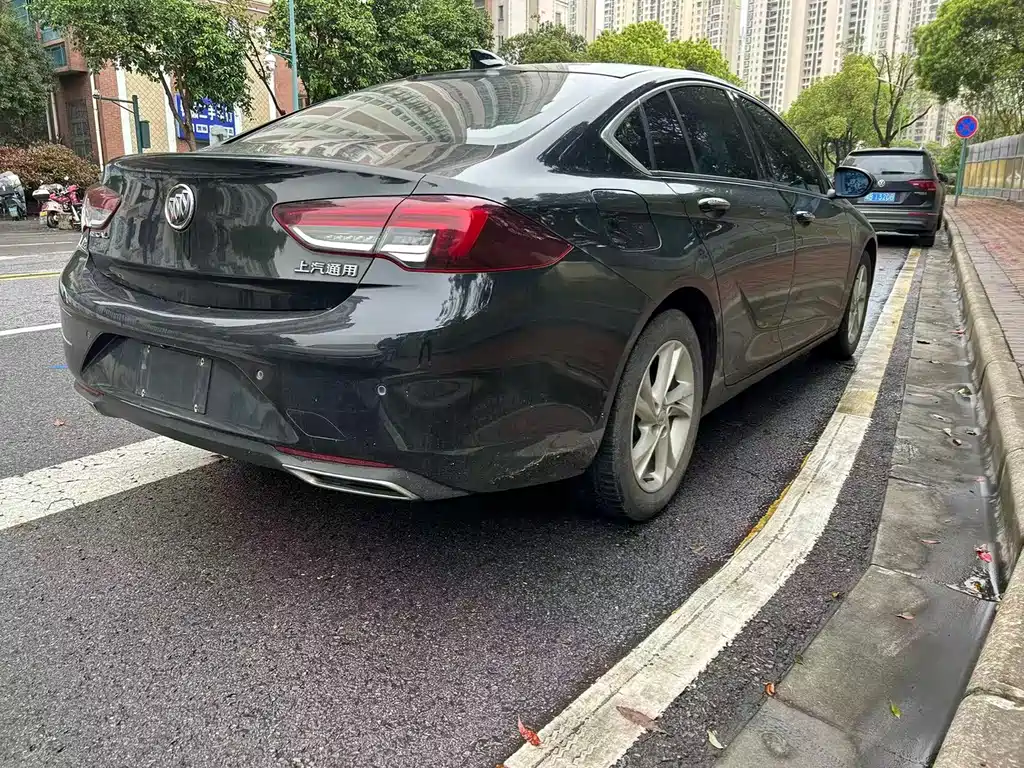 Buick Regal 2021