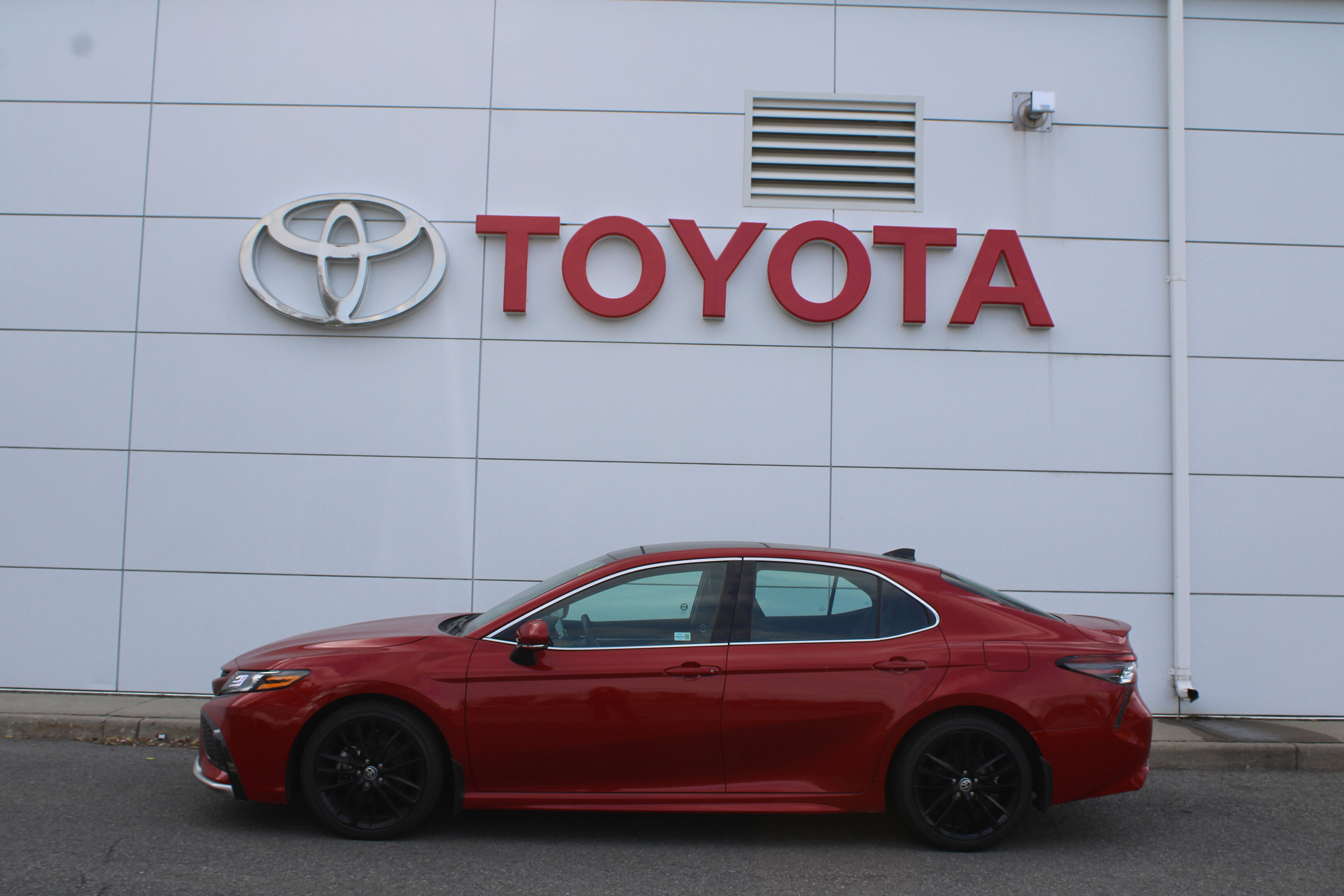 Toyota Camry 2023