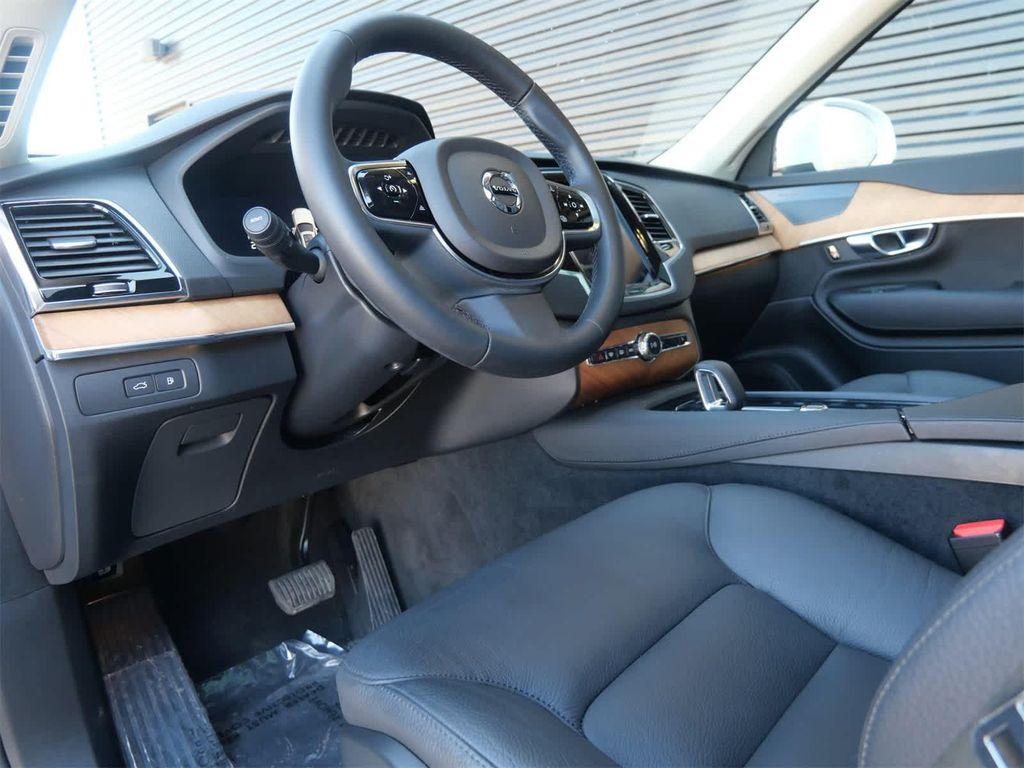 Volvo XC90 2025