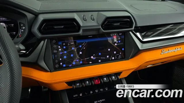 Lamborghini Urus 2025
