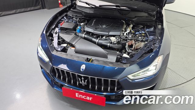 Maserati Ghibli 2022