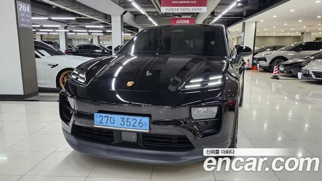 Porsche Macan 2025