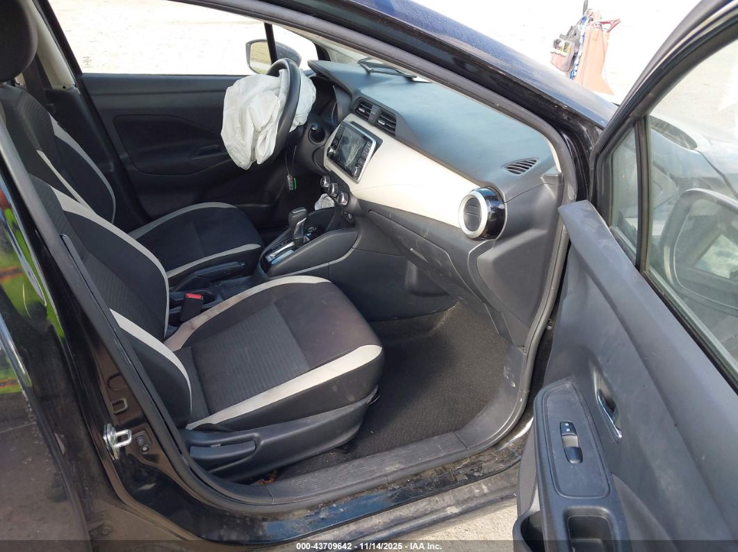 Nissan Versa 2021