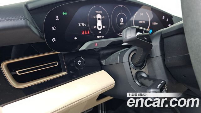 Porsche Taycan 2023