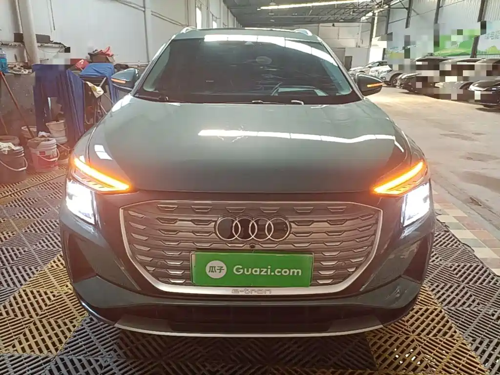 Audi Q5 e-tron 2025