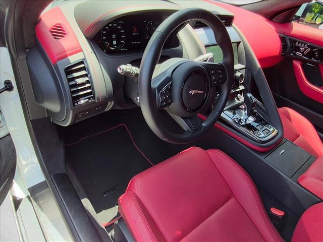 Jaguar F-Type 2024