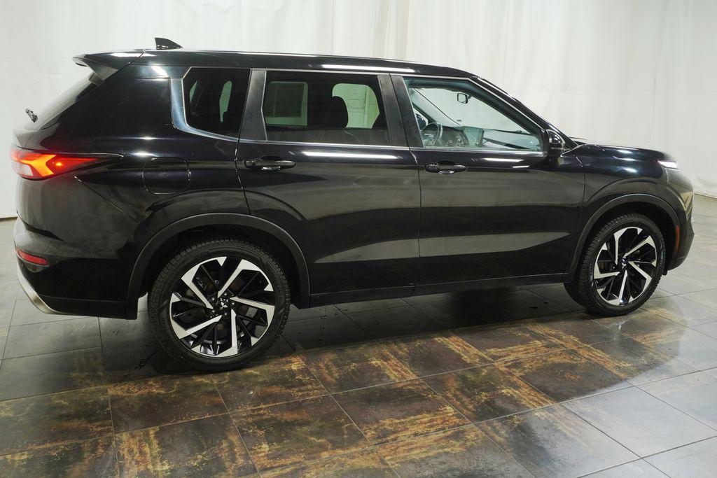 Mitsubishi Outlander 2024