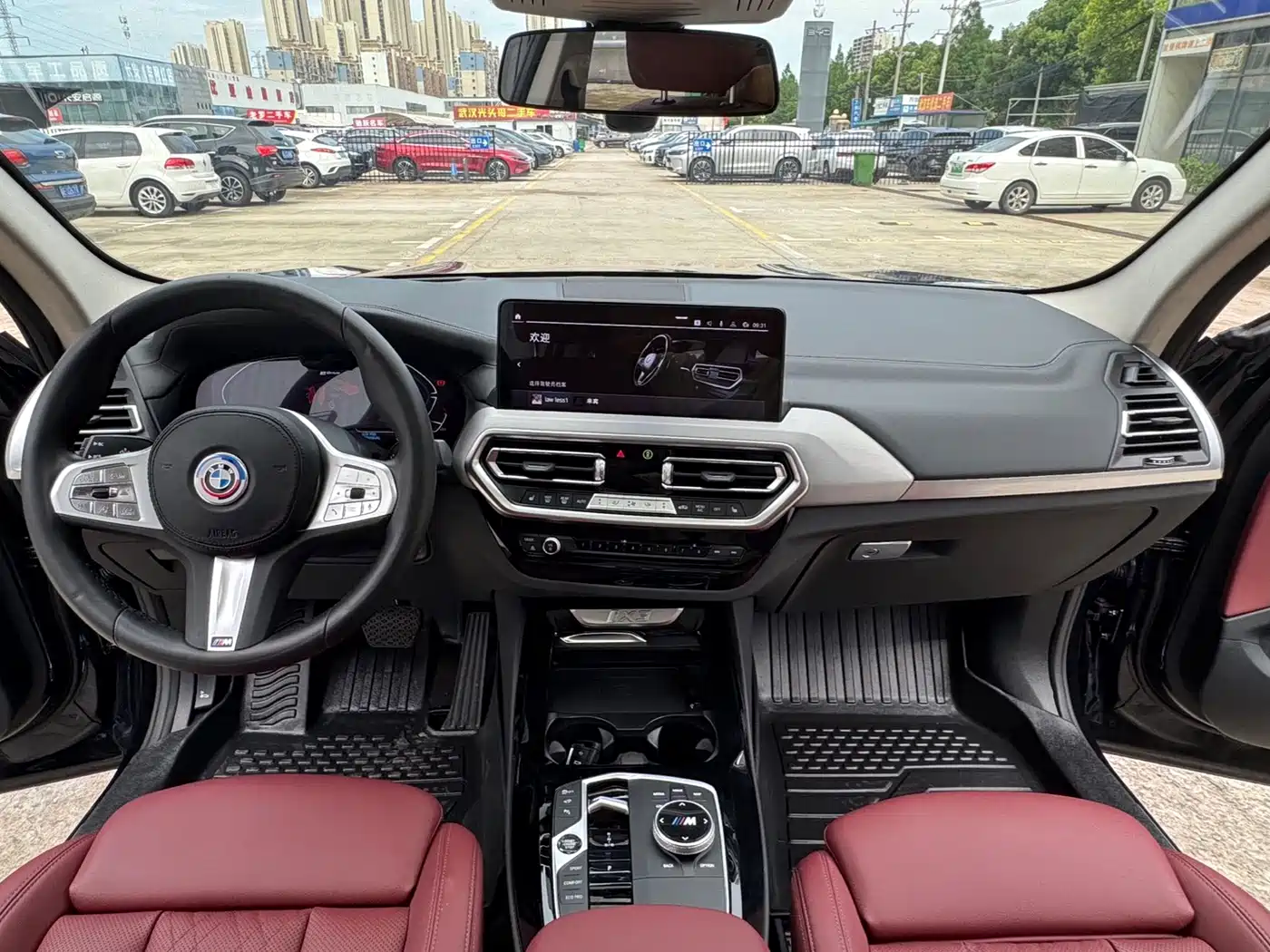 BMW iX3 2024