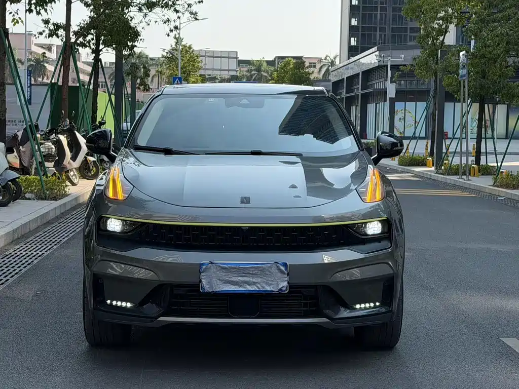 Lynk & Co 05 2022