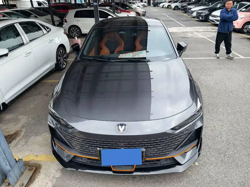 Changan UNI-V 2024