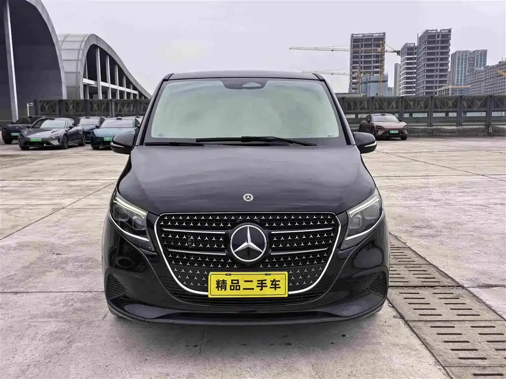 Mercedes-Benz V-Класс 2025