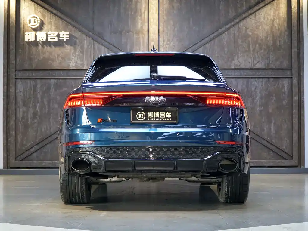 Audi Q8 2021
