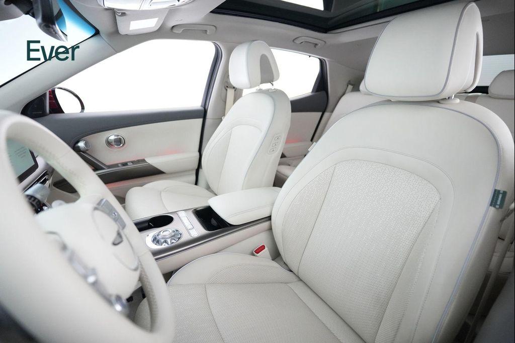 Genesis GV60 2023
