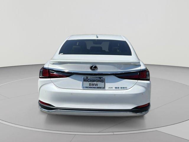 Lexus ES 2021