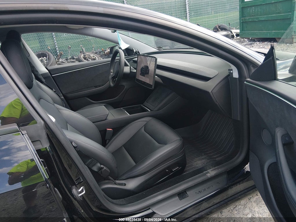 Tesla Model 3 2025