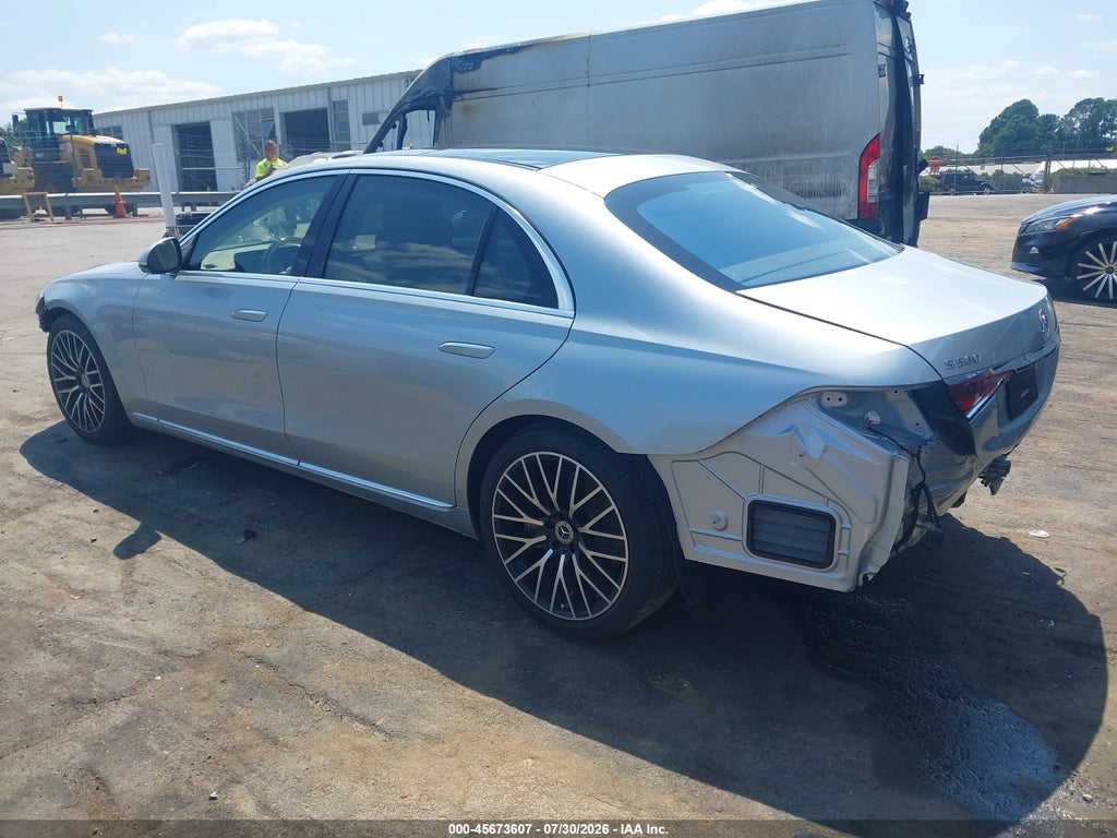 Mercedes-Benz S-Класс 2025