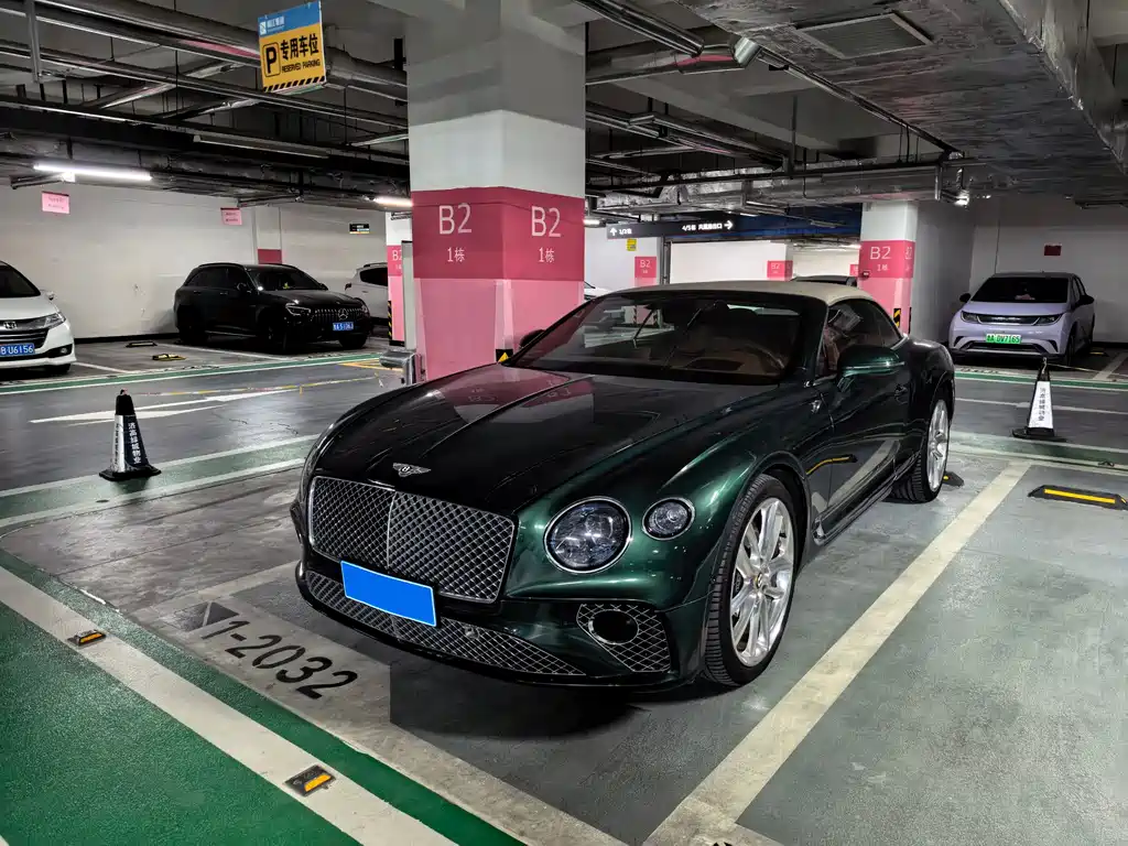 Bentley Continental 2021