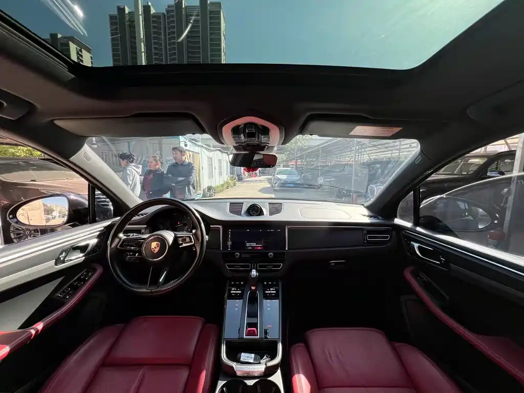 Porsche Macan 2023